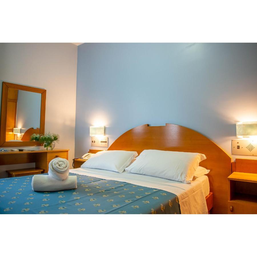 Bajamar Beach Hotel Formia Zewnętrze zdjęcie