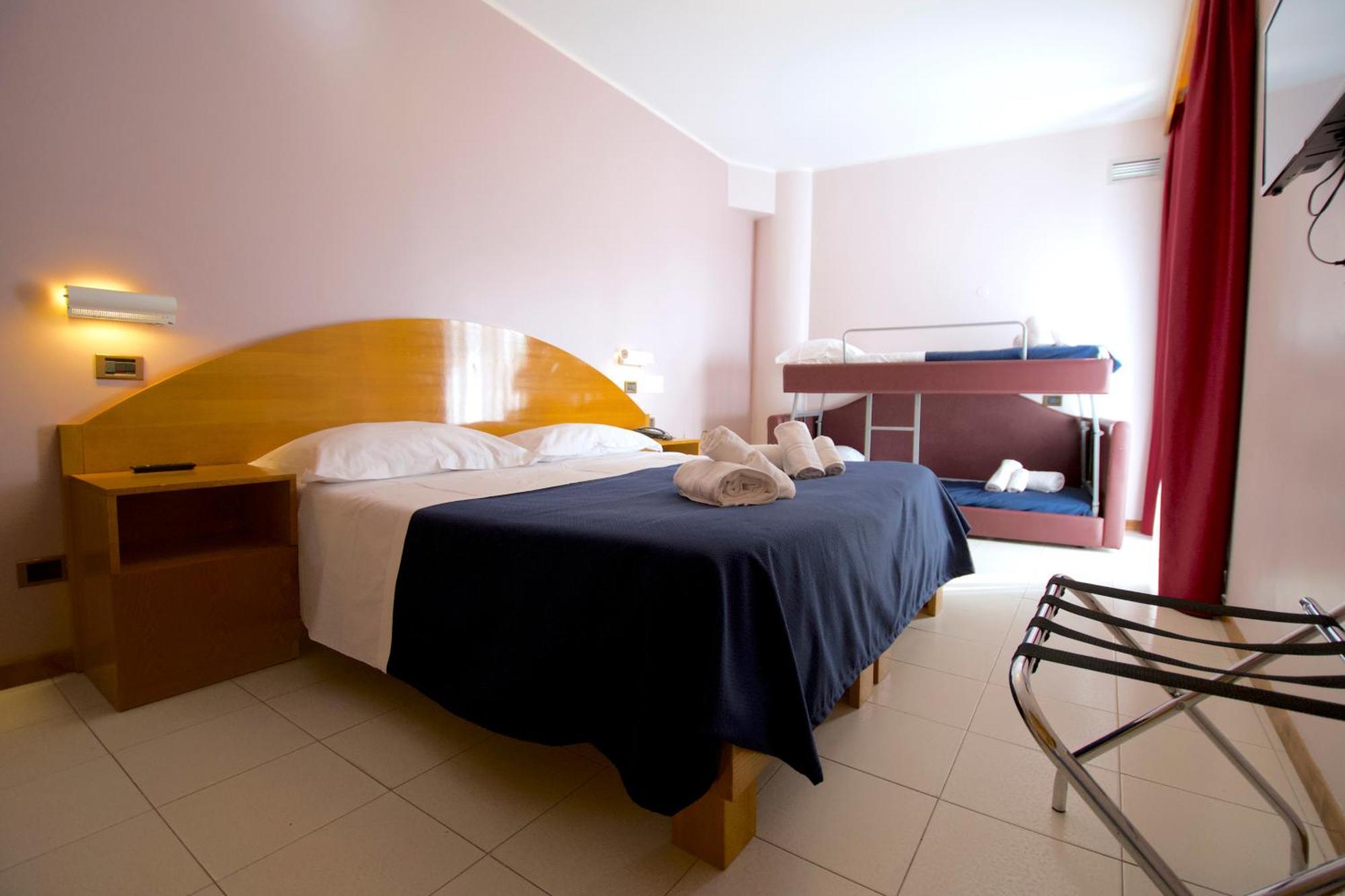 Bajamar Beach Hotel Formia Zewnętrze zdjęcie
