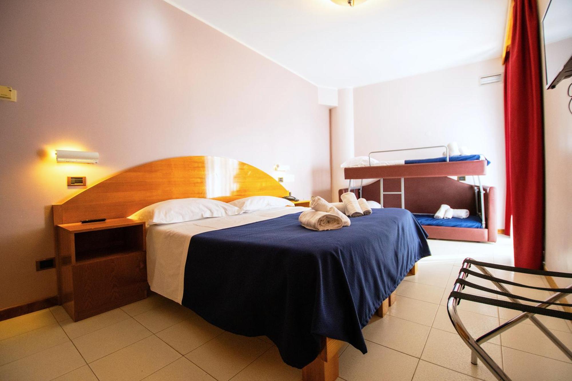 Bajamar Beach Hotel Formia Zewnętrze zdjęcie