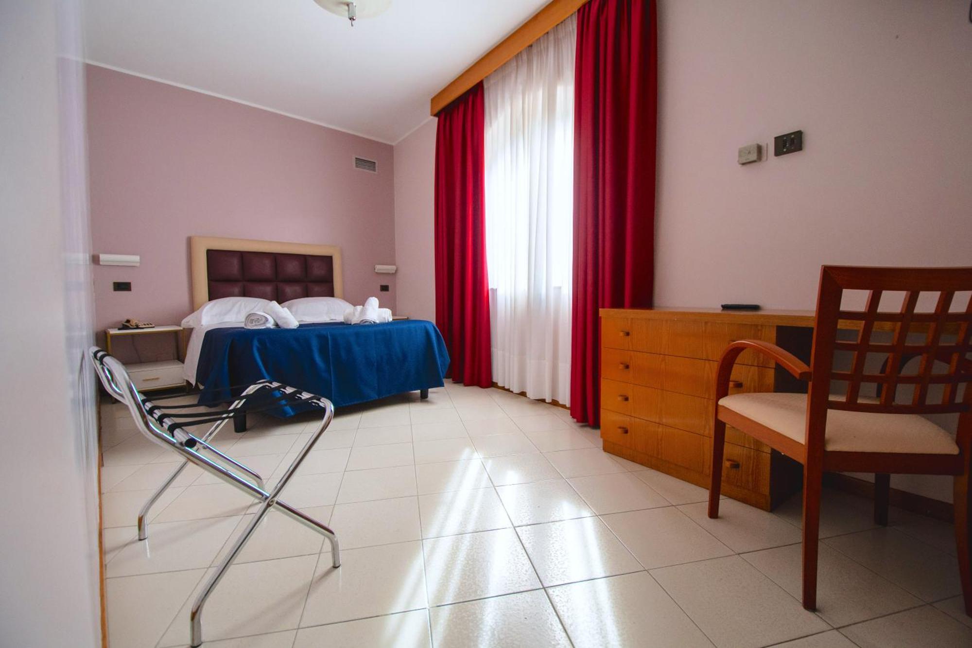 Bajamar Beach Hotel Formia Zewnętrze zdjęcie