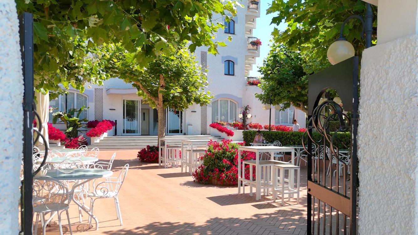 Bajamar Beach Hotel Formia Zewnętrze zdjęcie