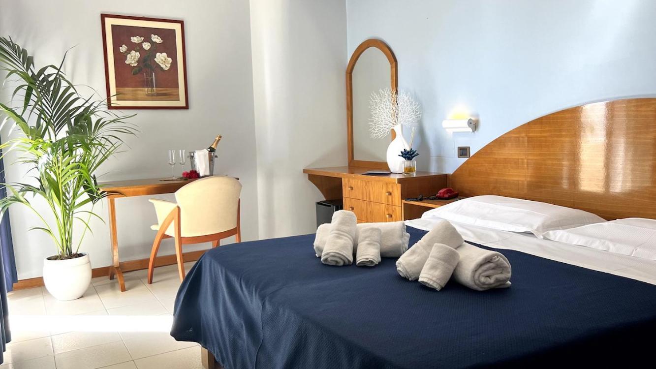 Bajamar Beach Hotel Formia Zewnętrze zdjęcie
